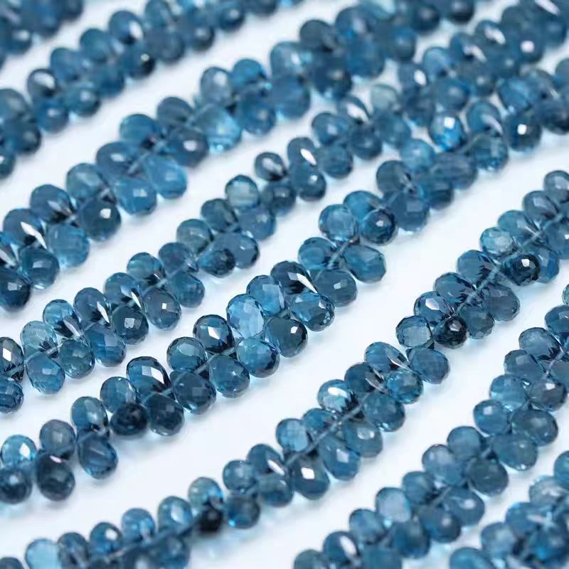Jewelry Making London - 6A London Blue Topas Tropfen facettiert