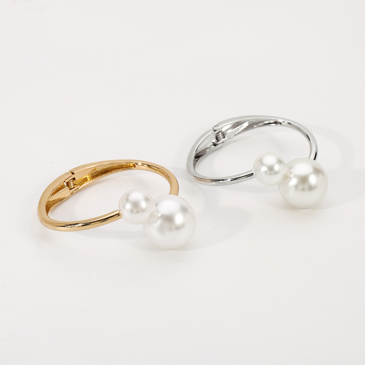 Eleganter und raffinierter geo – Jewelry Making Magazines Bewertung und Preis